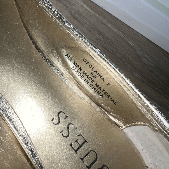 Guess flats gold size 6 - Picture 4 of 5